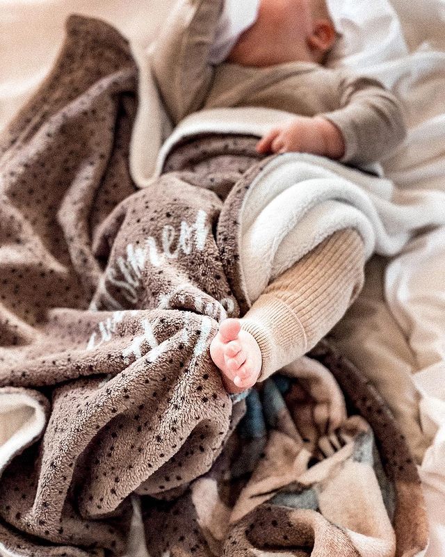 Cuddly raccoon - Babydecke mit Namen gestalten